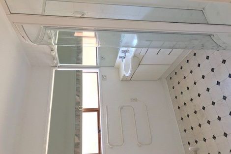 Photo of property in 106a Stanley Point Road, Stanley Point, Auckland, 0624