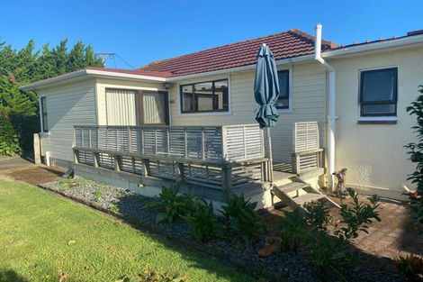 Photo of property in 4 Albert Street, Hawera, 4610