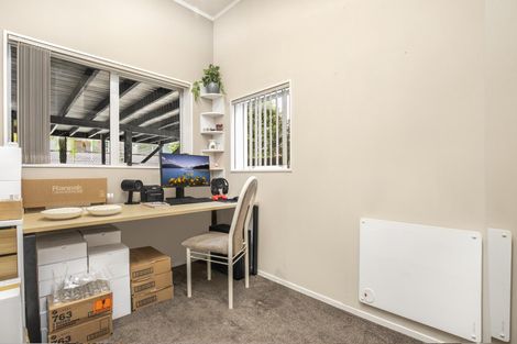 Photo of property in 22b Wairere Road, The Gardens, Auckland, 2105