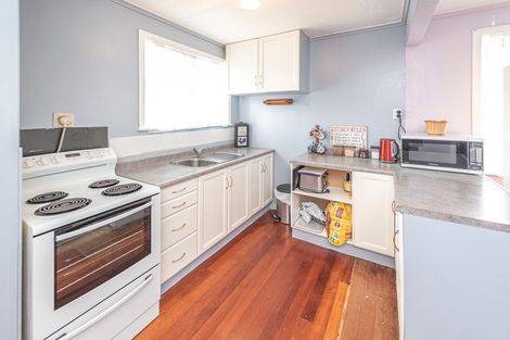 Photo of property in 18 Camellia Avenue, Aramoho, Whanganui, 4500