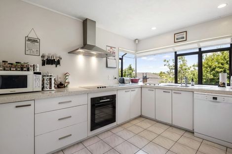Photo of property in 20 Ronald Macken Place, Windsor Park, Auckland, 0632