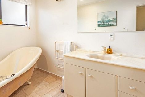 Photo of property in 16 Springswood Grove, Springlands, Blenheim, 7201