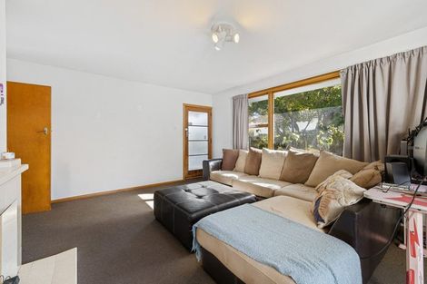 Photo of property in 2/124 Brookside Terrace, Bryndwr, Christchurch, 8053