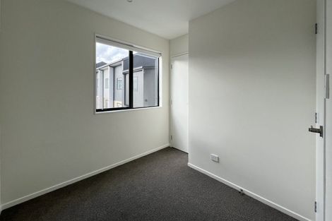 Photo of property in 5/25 Jabuka Street, Glen Eden, Auckland, 0602