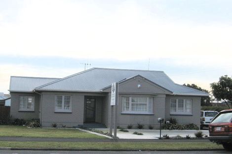 Photo of property in 1 Alfred Street, Fairfield, Hamilton, 3214