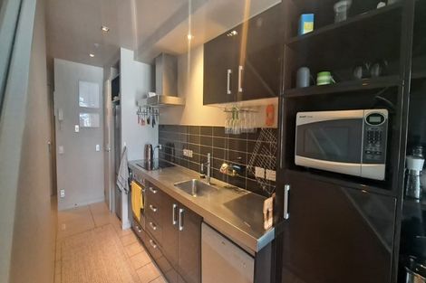 Photo of property in Monument Apartments, 9h/245 Wakefield Street, Te Aro, Wellington, 6011