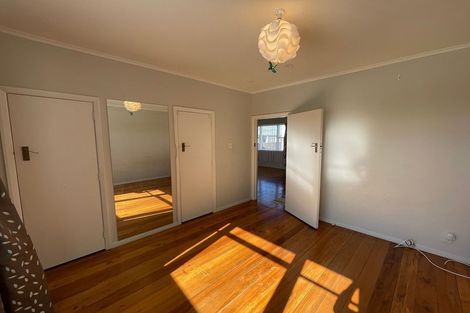 Photo of property in 1/27 Pakuranga Road, Pakuranga, Auckland, 2010