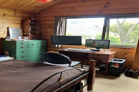 Photo of property in 4/52 Kelburn Parade, Kelburn, Wellington, 6012