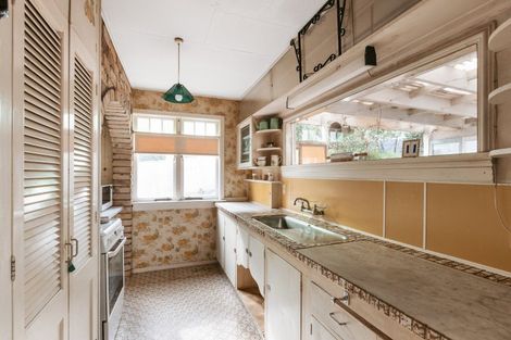 Photo of property in 11 May Street, Mount Maunganui, 3116