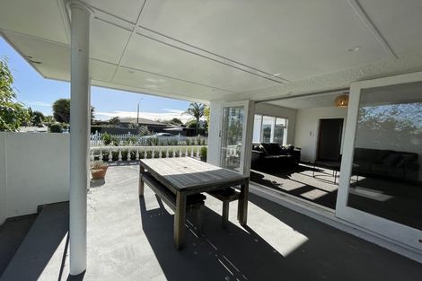 Photo of property in 1 Chester Place, Taradale, Napier, 4112