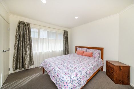 Photo of property in 98 Rosalie Terrace, Kelvin Grove, Palmerston North, 4414