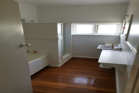 Photo of property in 303 Wainoni Road, Avondale, Christchurch, 8061