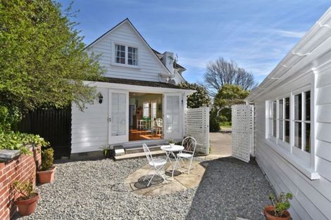 Photo of property in 27 Makora Street, Fendalton, Christchurch, 8041