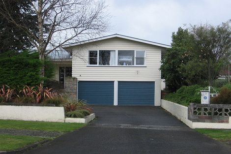 Photo of property in 34 Saint Albans Avenue, Hokowhitu, Palmerston North, 4410