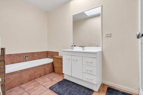 Photo of property in 45 Chieftain Rise, Goodwood Heights, Auckland, 2105