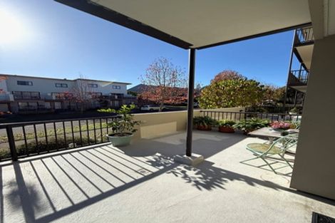 Photo of property in 3/124 Stancombe Road, Flat Bush, Auckland, 2016