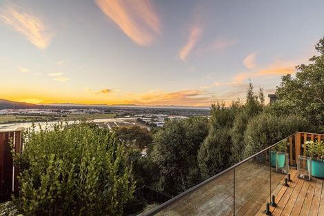 Photo of property in 1/8 Hobday Lane, Mount Pleasant, Christchurch, 8081