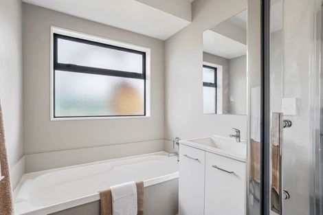 Photo of property in 80 Robert Skelton Place, Clendon Park, Auckland, 2103