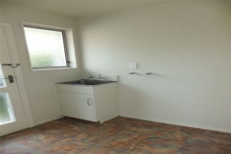 Photo of property in 2/64 Crofton Road, Harewood, Christchurch, 8051