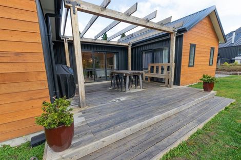 Photo of property in 47 Peregrine Falcon Road, Mount Creighton, Queenstown, 9371