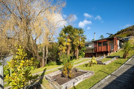 Photo of property in 5a Cornwall Street, Picton, 7220