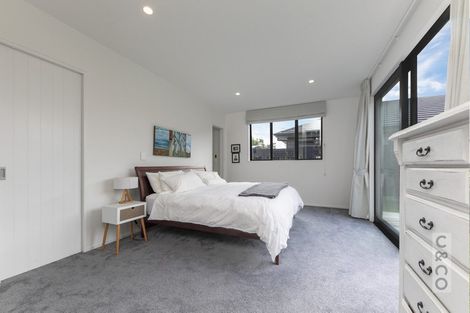 Photo of property in 28 Pohutukawa Parade, Riverhead, 0820