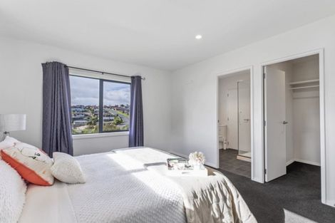 Photo of property in 8 Southill Way, Pyes Pa, Tauranga, 3112