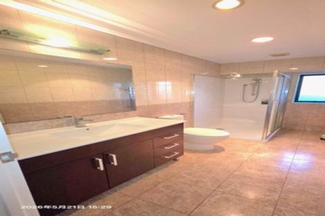 Photo of property in 35 Kilkelly Avenue, Pinehill, Auckland, 0632