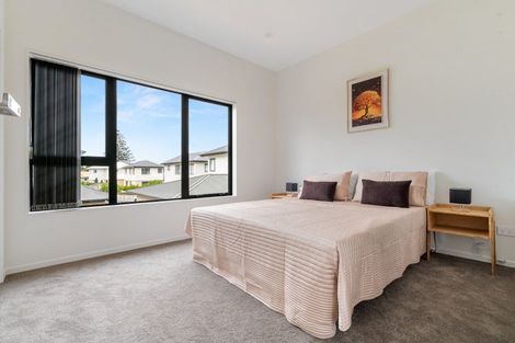 Photo of property in 4/32 Tapuwae Way, Mangere Bridge, 2022