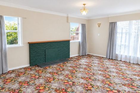Photo of property in 1 Craig Grove, Elderslea, Upper Hutt, 5018