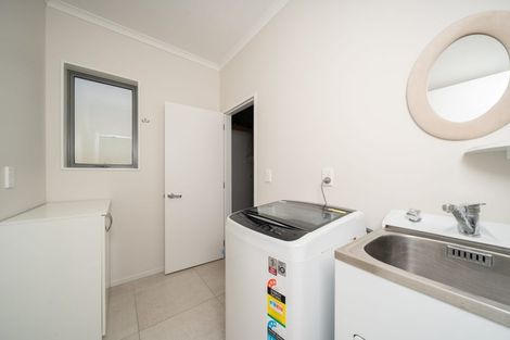 Photo of property in 5 Crompton Avenue, Churton Park, Wellington, 6037