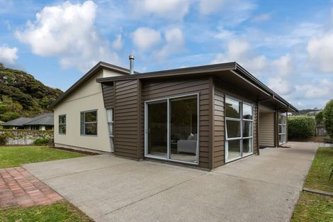 Photo of property in 5 The Pier, Whitby, Porirua, 5024