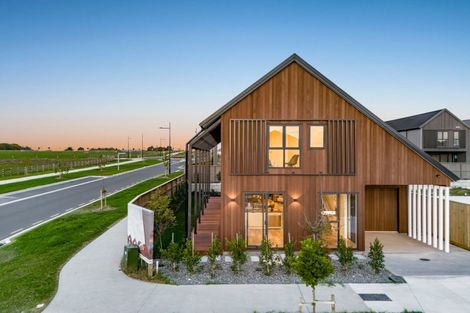 Photo of property in 1 Dorset Down Drive, Karaka, 2580