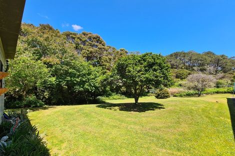 Photo of property in 109 Huaroa Street, Coromandel, 3506