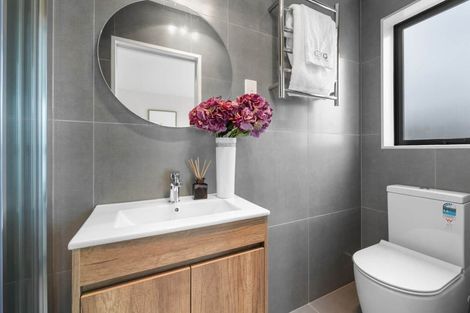 Photo of property in 3/21 Hetherington Road, Ranui, Auckland, 0612