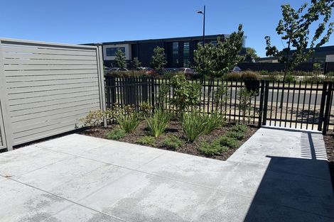 Photo of property in 14 Port Way, Rosehill, Papakura, 2113
