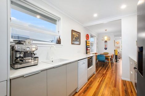 Photo of property in 23 Cara Crescent, Paparangi, Wellington, 6037