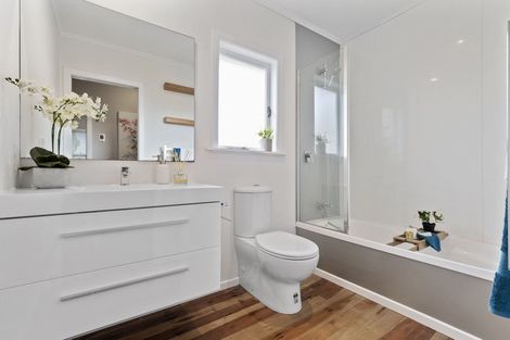 Photo of property in 44 Alma Crescent, Papakura, 2110