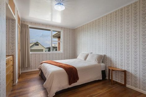 Photo of property in 2 Hillary Street, Waihi Beach, 3611