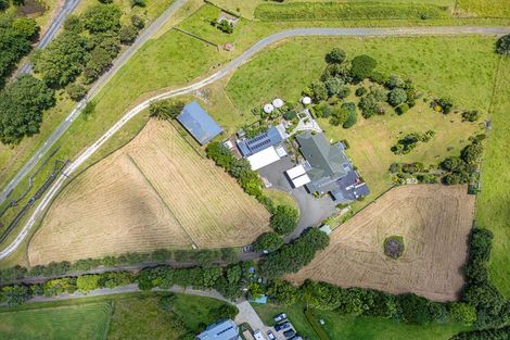 Photo of property in 154 Te Kanae Road, South Head, Helensville, 0874