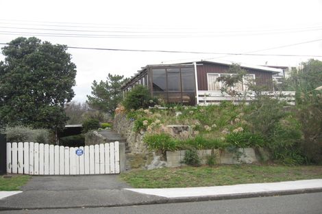Photo of property in 16 Waikare Road, Raumati Beach, Paraparaumu, 5032
