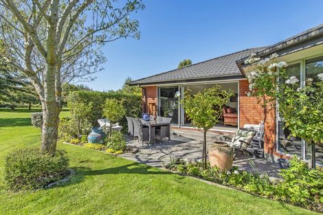 Photo of property in 17 Bridge Street, Southbridge, 7602