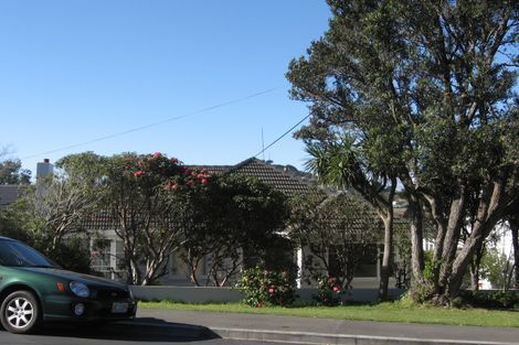 Photo of property in 4 Homewood Avenue, Karori, Wellington, 6012