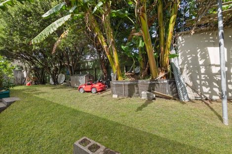 Photo of property in 80 Welcome Bay Road, Welcome Bay, Tauranga, 3112
