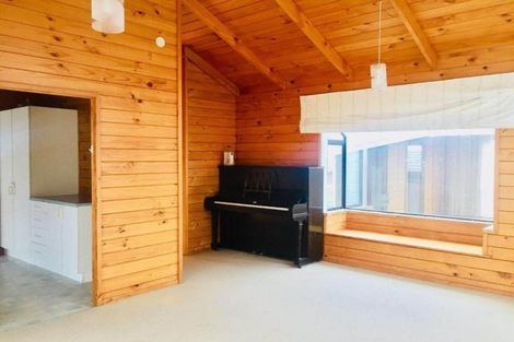 Photo of property in 24 Miriam Corban Heights, Henderson, Auckland, 0612