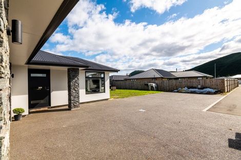 Photo of property in 12 William Dale Place, Wakefield, 7025