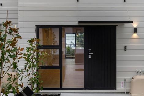 Photo of property in 27 Awhi Lane, Massey, 0614