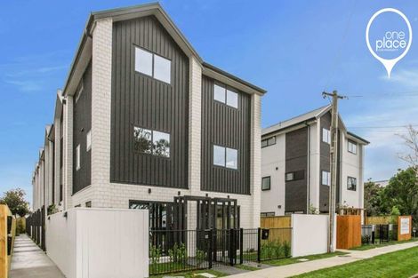 Photo of property in 4/22 Yeovil Road, Te Atatu Peninsula, Auckland, 0610