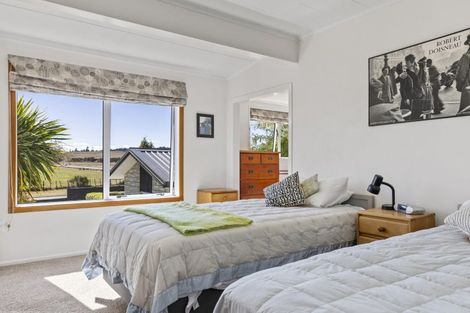 Photo of property in 3 Mahuta Road, Waitahanui, Taupo, 3378