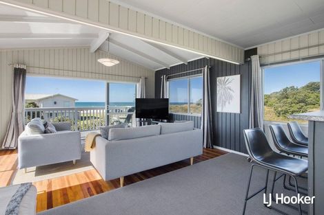 Photo of property in 287 Seaforth Road, Waihi Beach, 3611